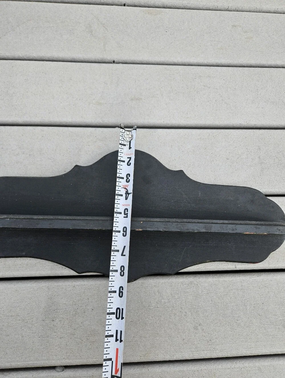 Country Farmhouse Black Wood Wall Shelf Scalloped Vintage Display Ledge Ornate